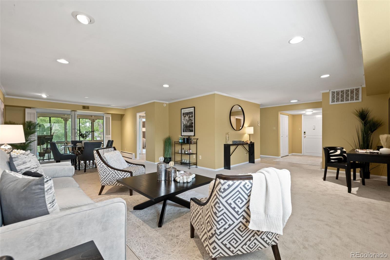MLS Image #9 for 5751 e ithaca place,denver, Colorado