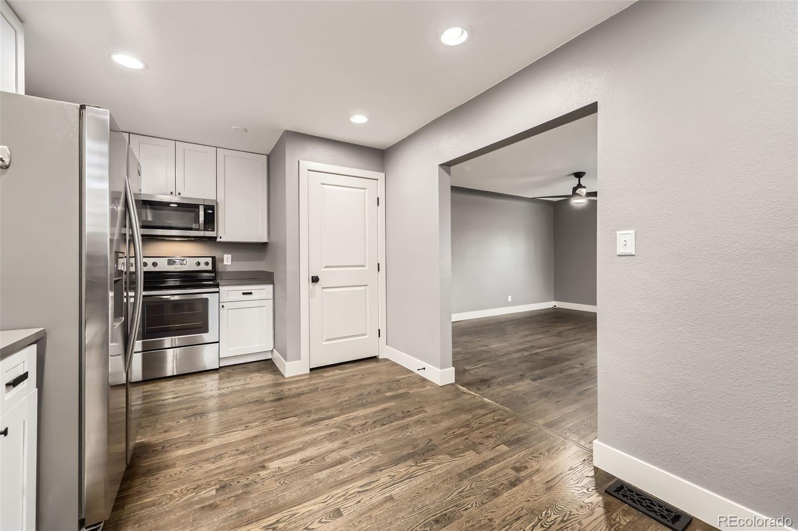 MLS Image #11 for 4425 s lincoln street,englewood, Colorado