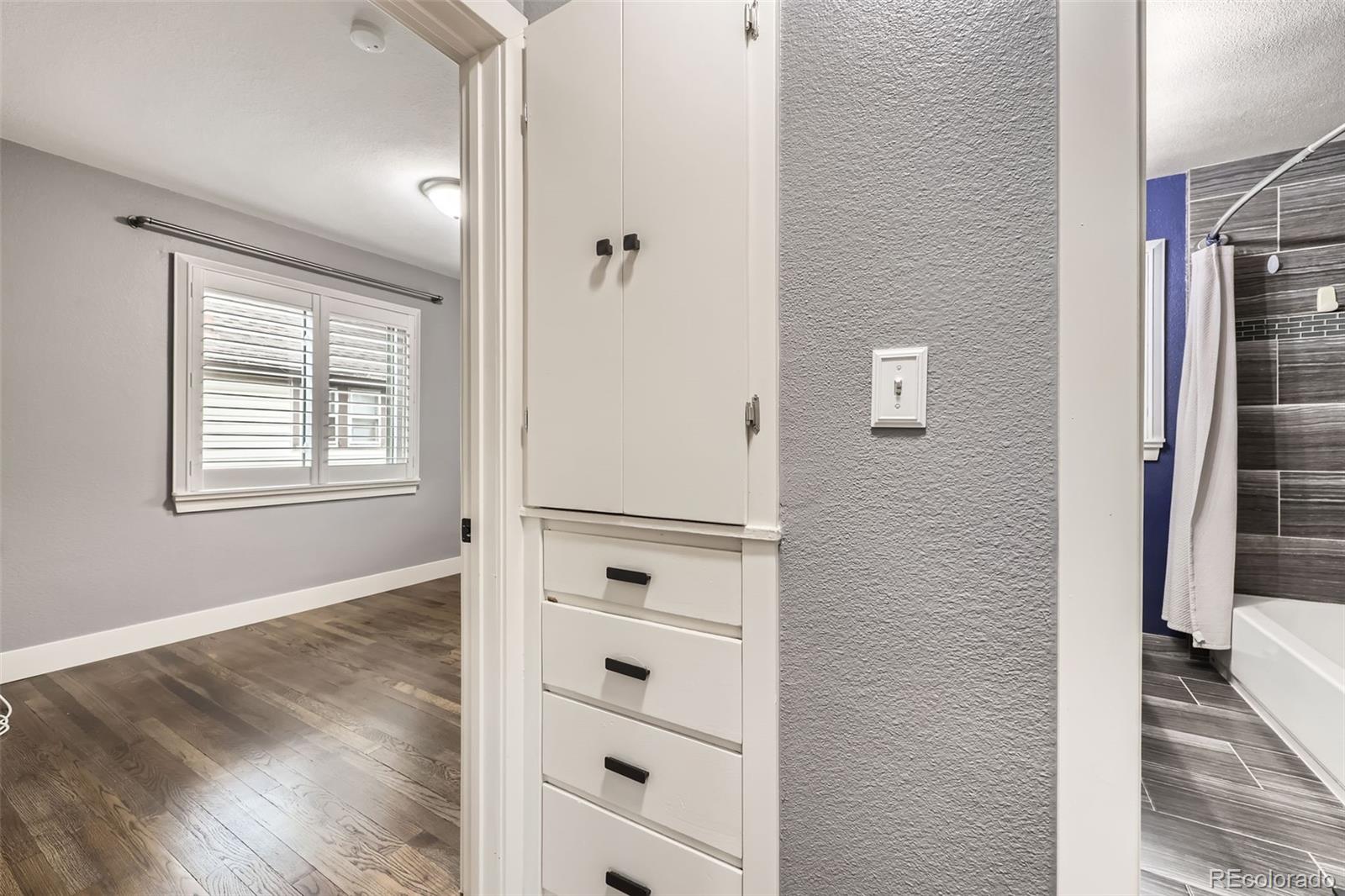 MLS Image #21 for 4425 s lincoln street,englewood, Colorado
