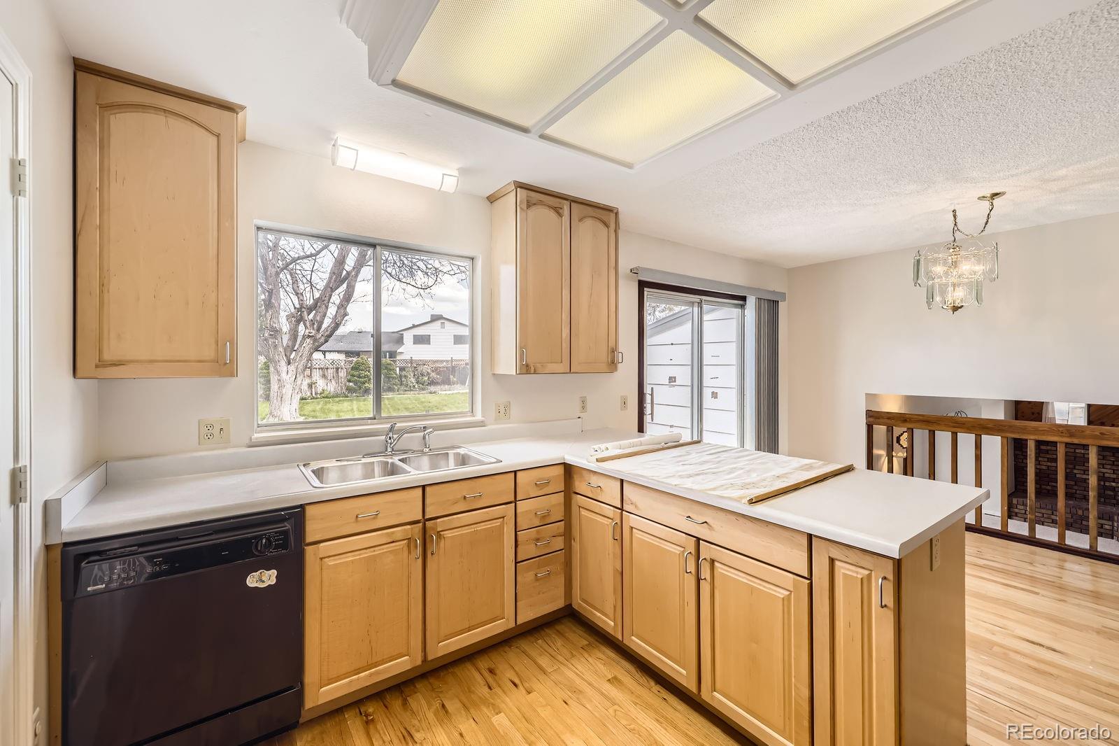 MLS Image #9 for 10020  bryant street,denver, Colorado