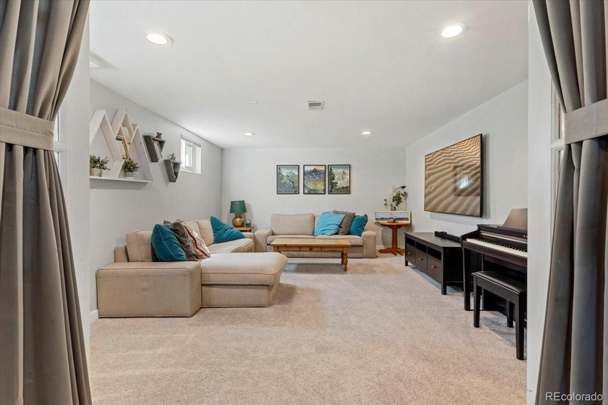 MLS Image #15 for 6314  brooks drive,arvada, Colorado