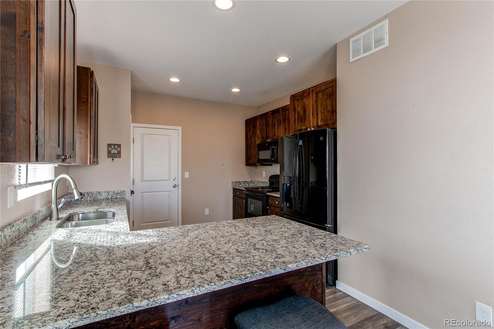 MLS Image #6 for 184 s 2nd avenue,deer trail, Colorado