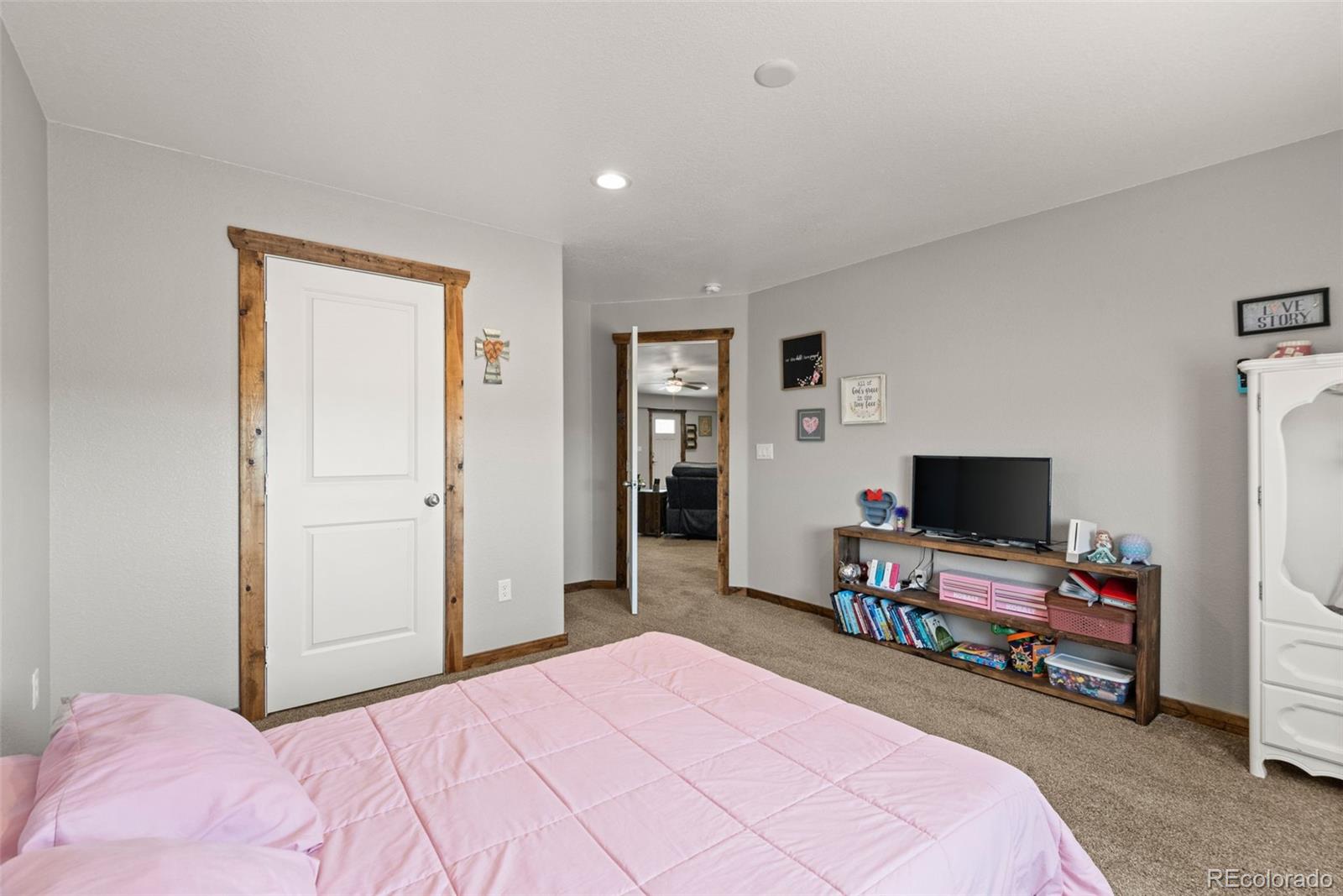 MLS Image #21 for 31172  county road 8 ,keenesburg, Colorado