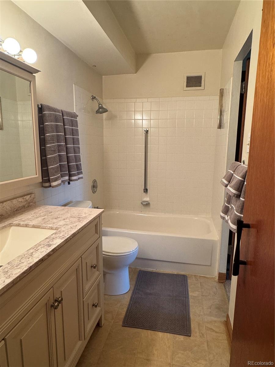 MLS Image #6 for 750 s alton way,denver, Colorado