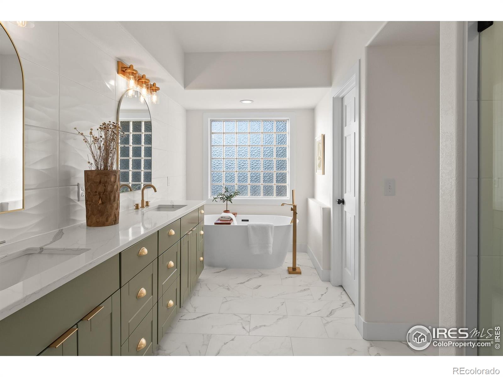 MLS Image #3 for 7695  spyglass court,windsor, Colorado