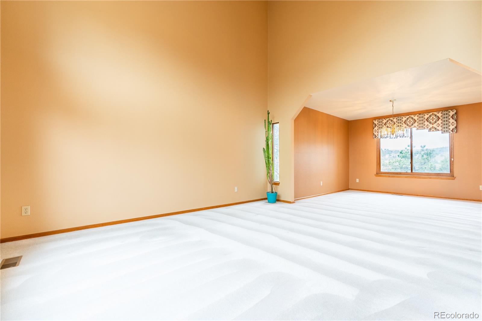 MLS Image #2 for 2455  clayton court,colorado springs, Colorado