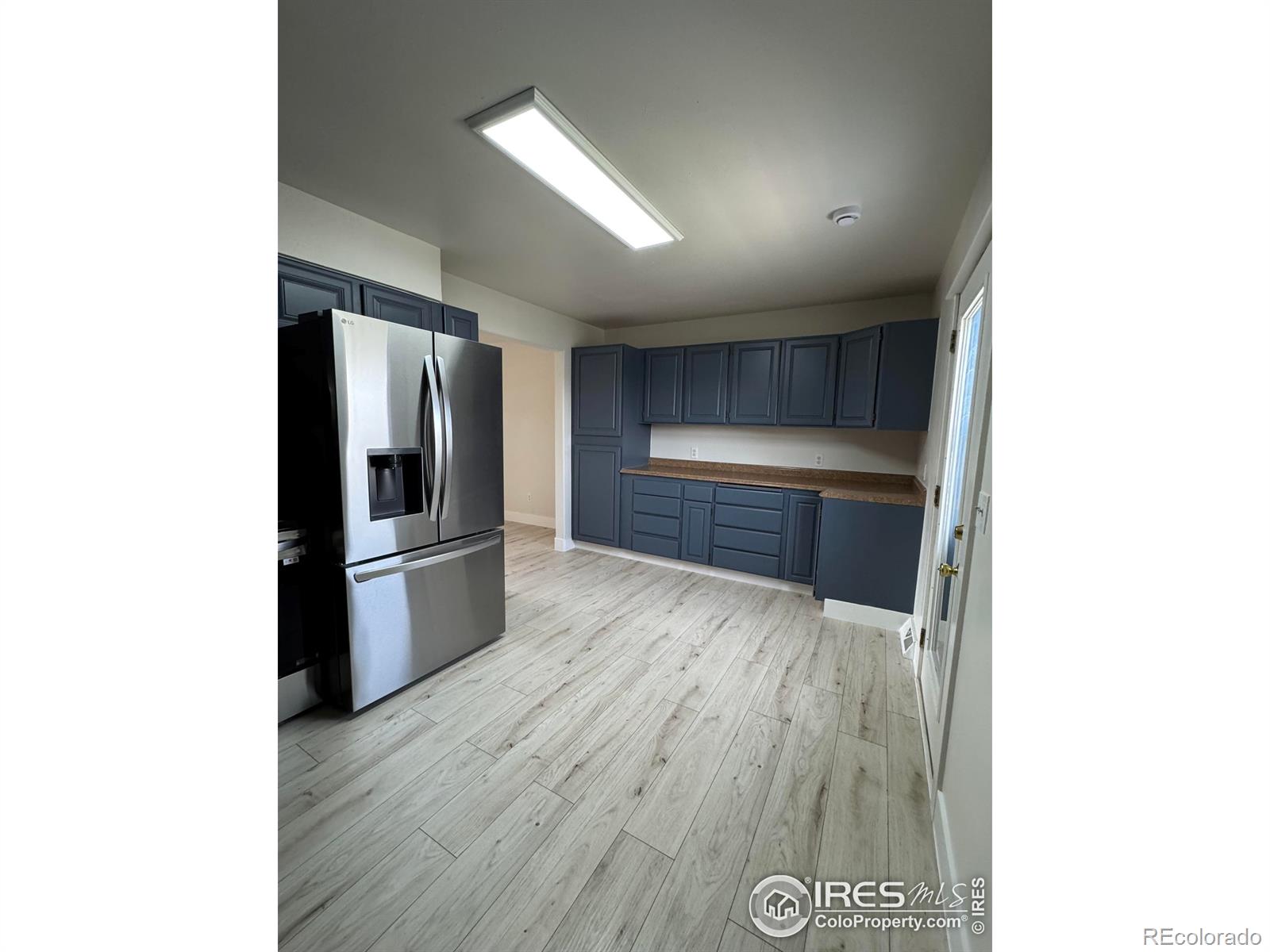 MLS Image #11 for 2221 e 84th avenue,denver, Colorado