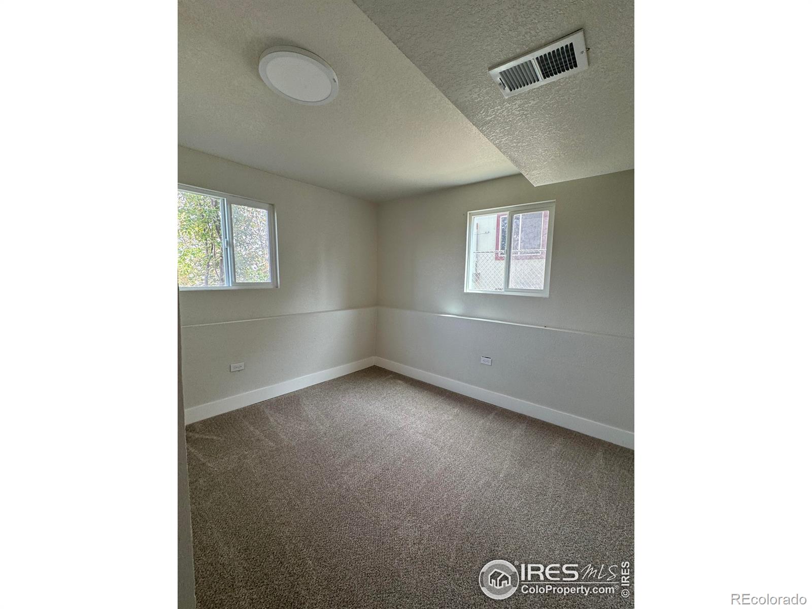 MLS Image #17 for 2221 e 84th avenue,denver, Colorado