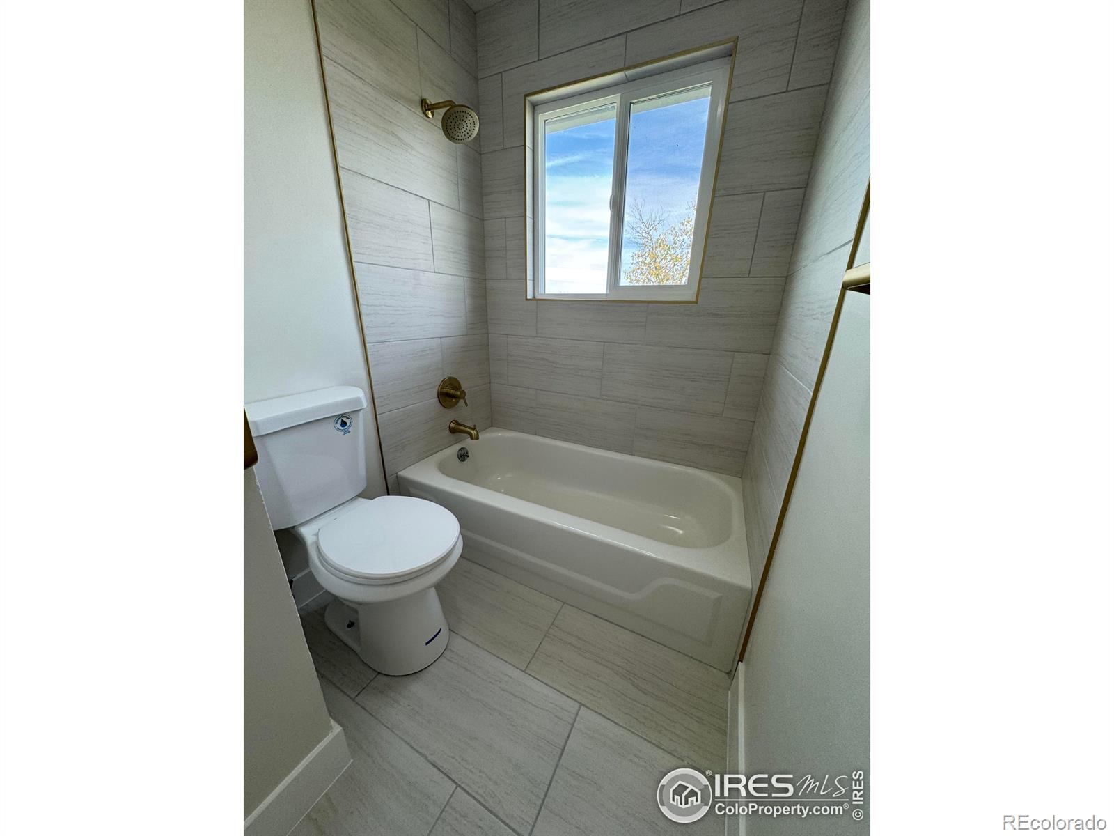 MLS Image #4 for 2221 e 84th avenue,denver, Colorado