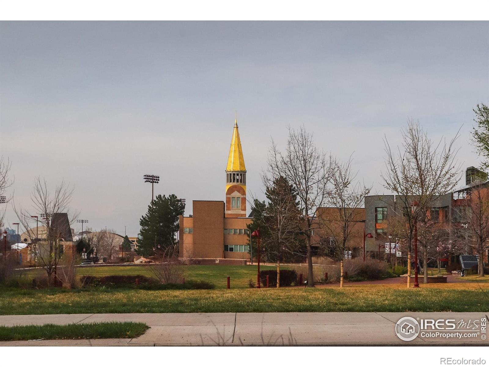 MLS Image #27 for 2624 s race street,denver, Colorado