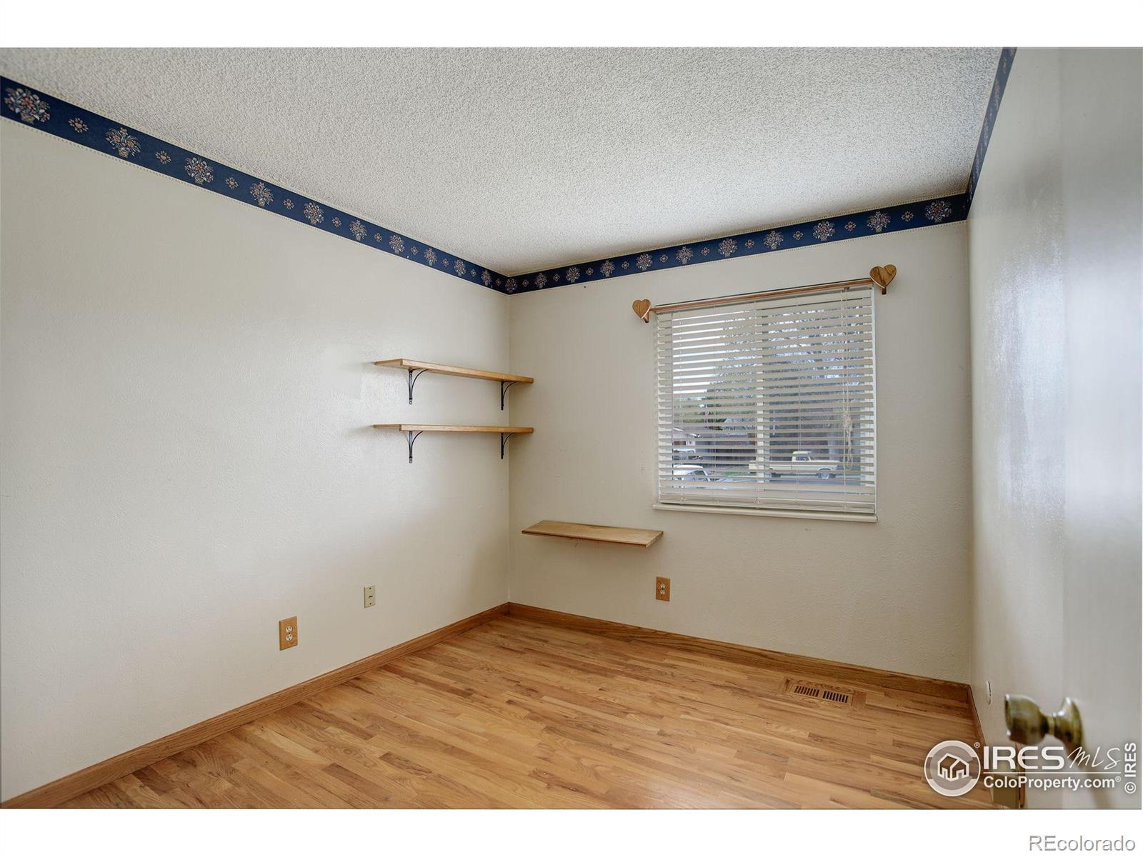 MLS Image #13 for 13580  eliot court,broomfield, Colorado