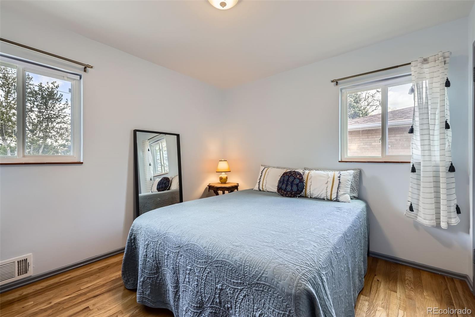 MLS Image #18 for 2201 s lowell boulevard,denver, Colorado