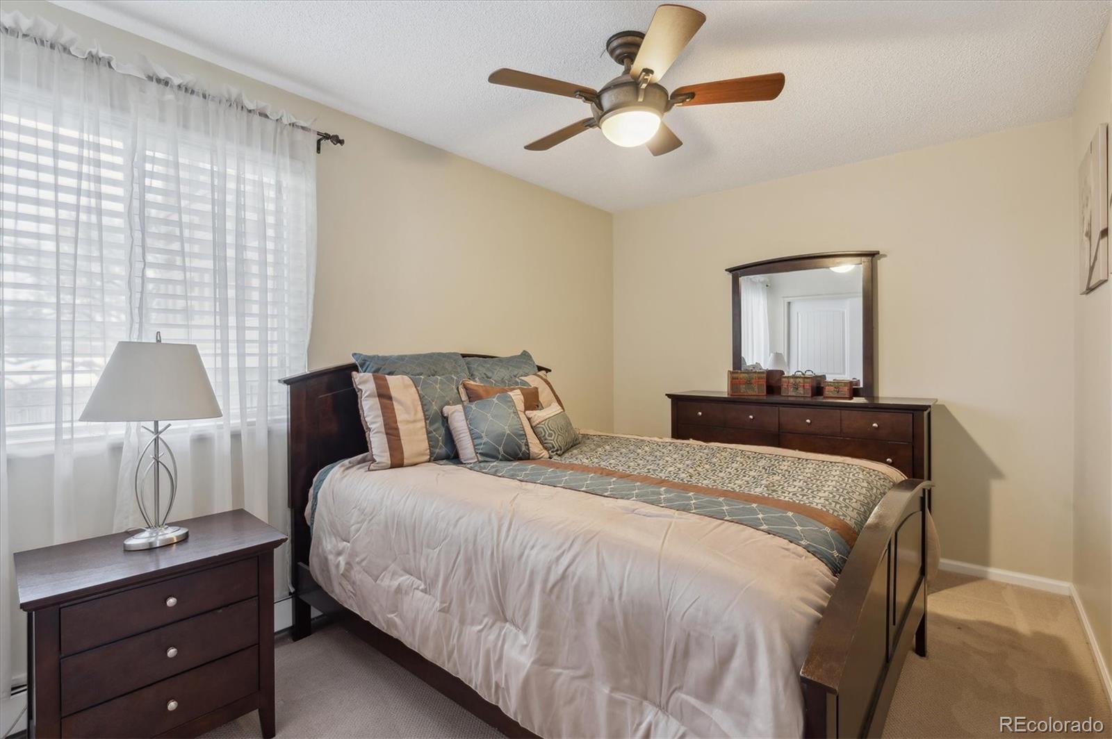 MLS Image #11 for 580 s clinton street,denver, Colorado