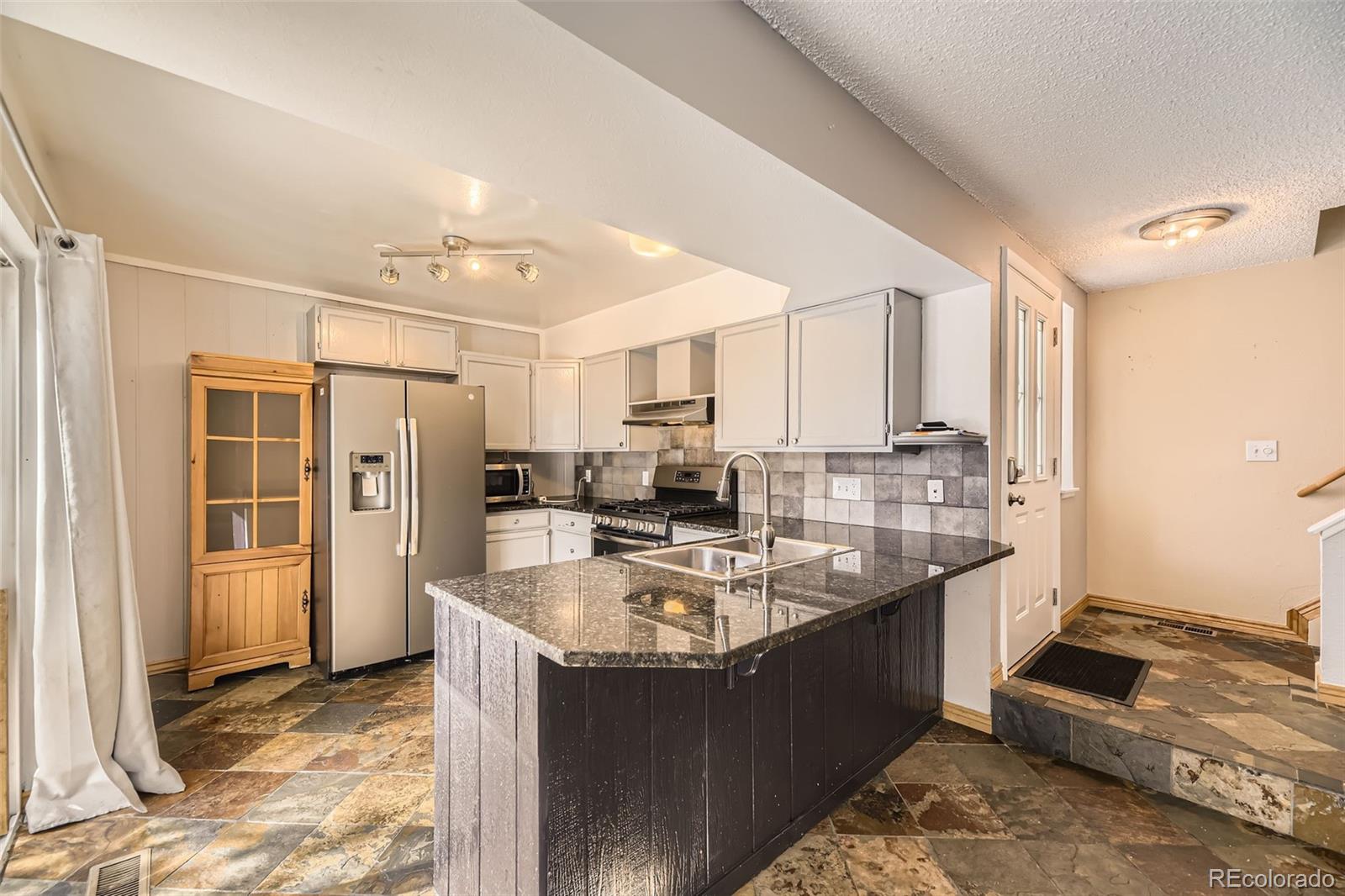 MLS Image #9 for 2469 s xanadu way,aurora, Colorado