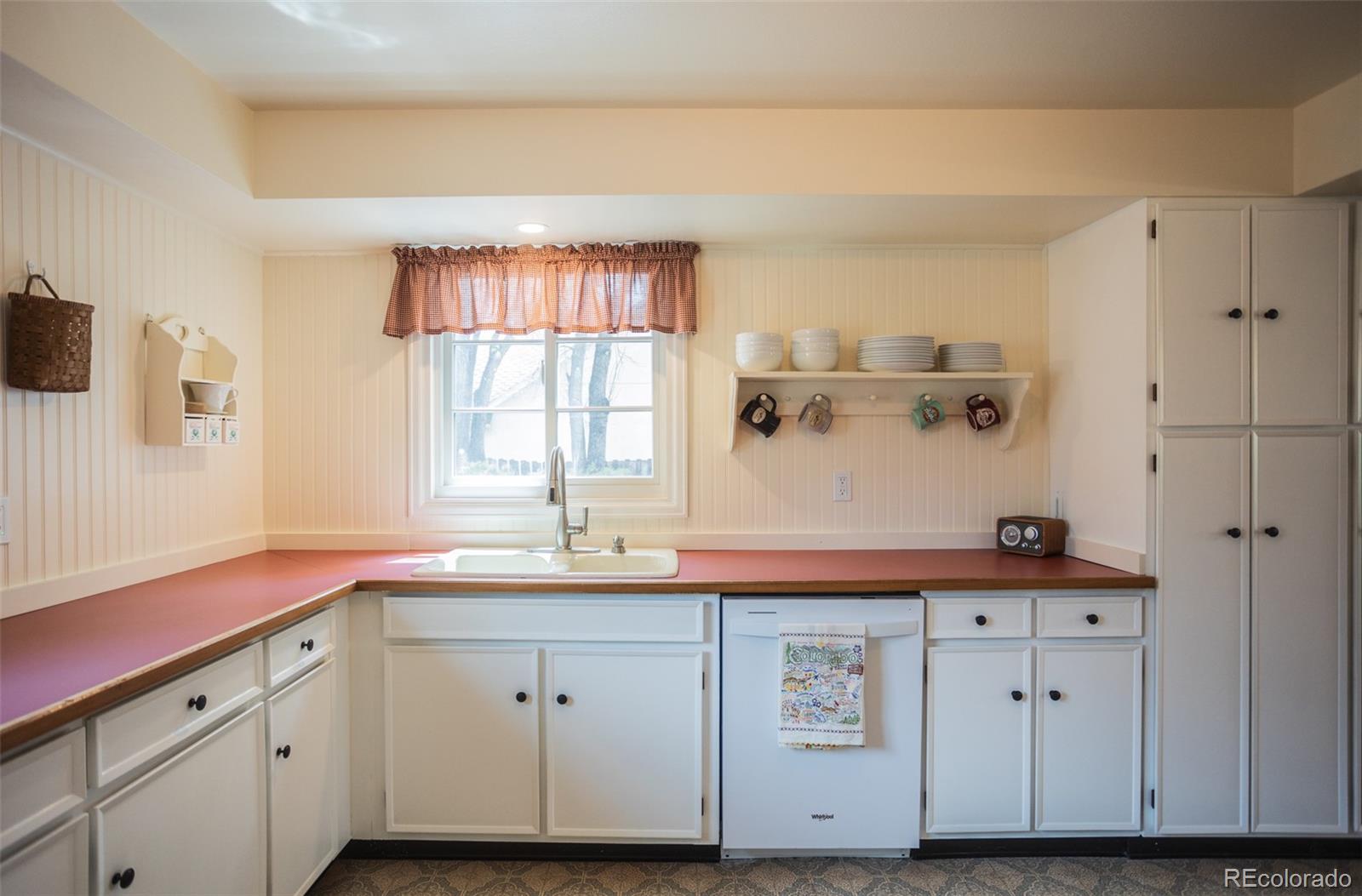 MLS Image #16 for 419  chamberlin place,colorado springs, Colorado