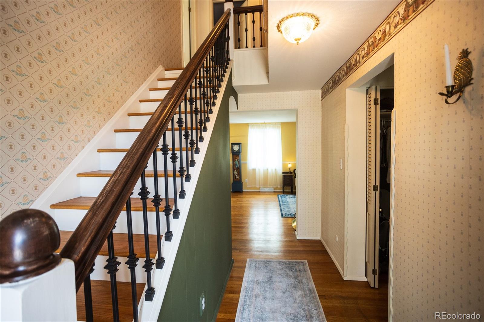 MLS Image #4 for 419  chamberlin place,colorado springs, Colorado