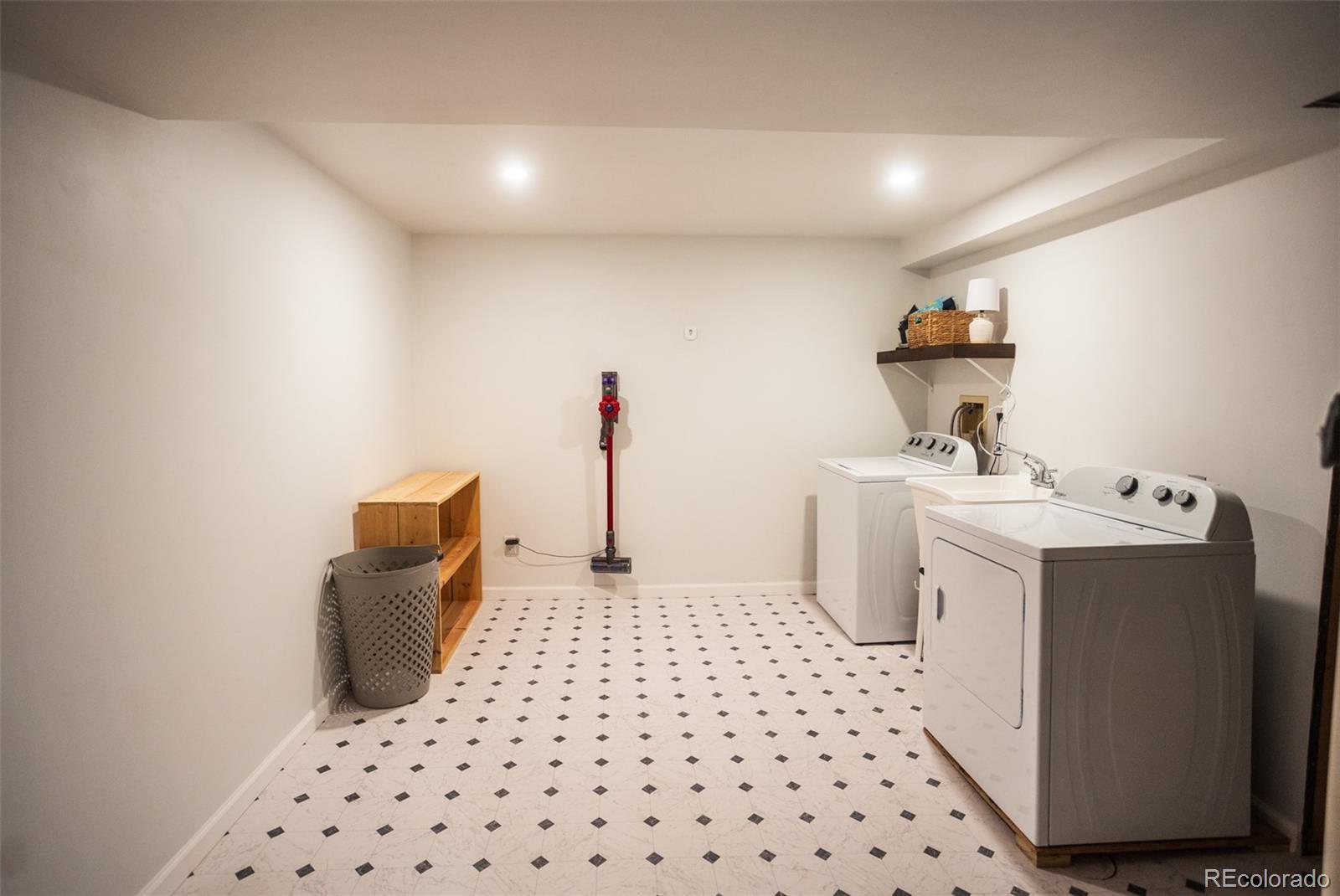 MLS Image #40 for 419  chamberlin place,colorado springs, Colorado