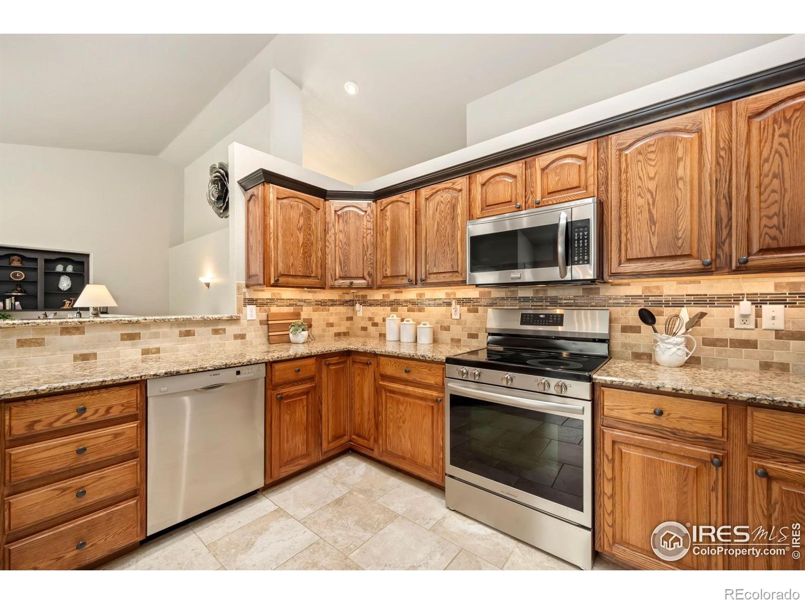 MLS Image #12 for 5013  country farms drive,windsor, Colorado