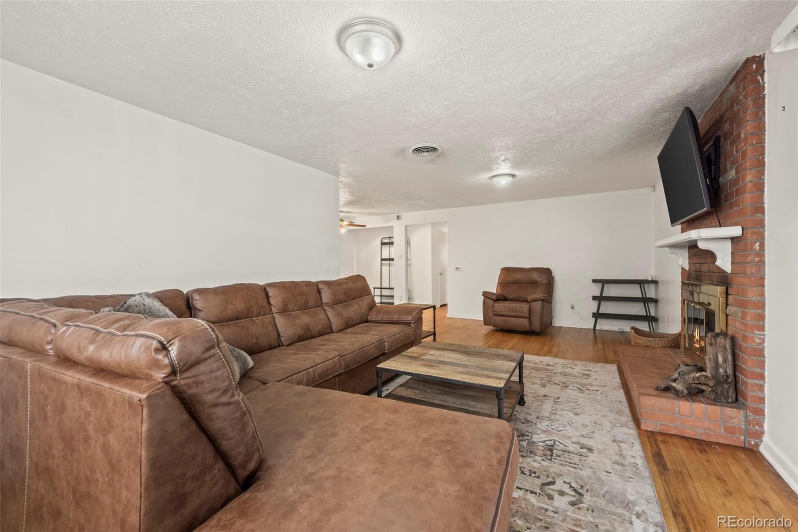 MLS Image #12 for 421  iola street,aurora, Colorado