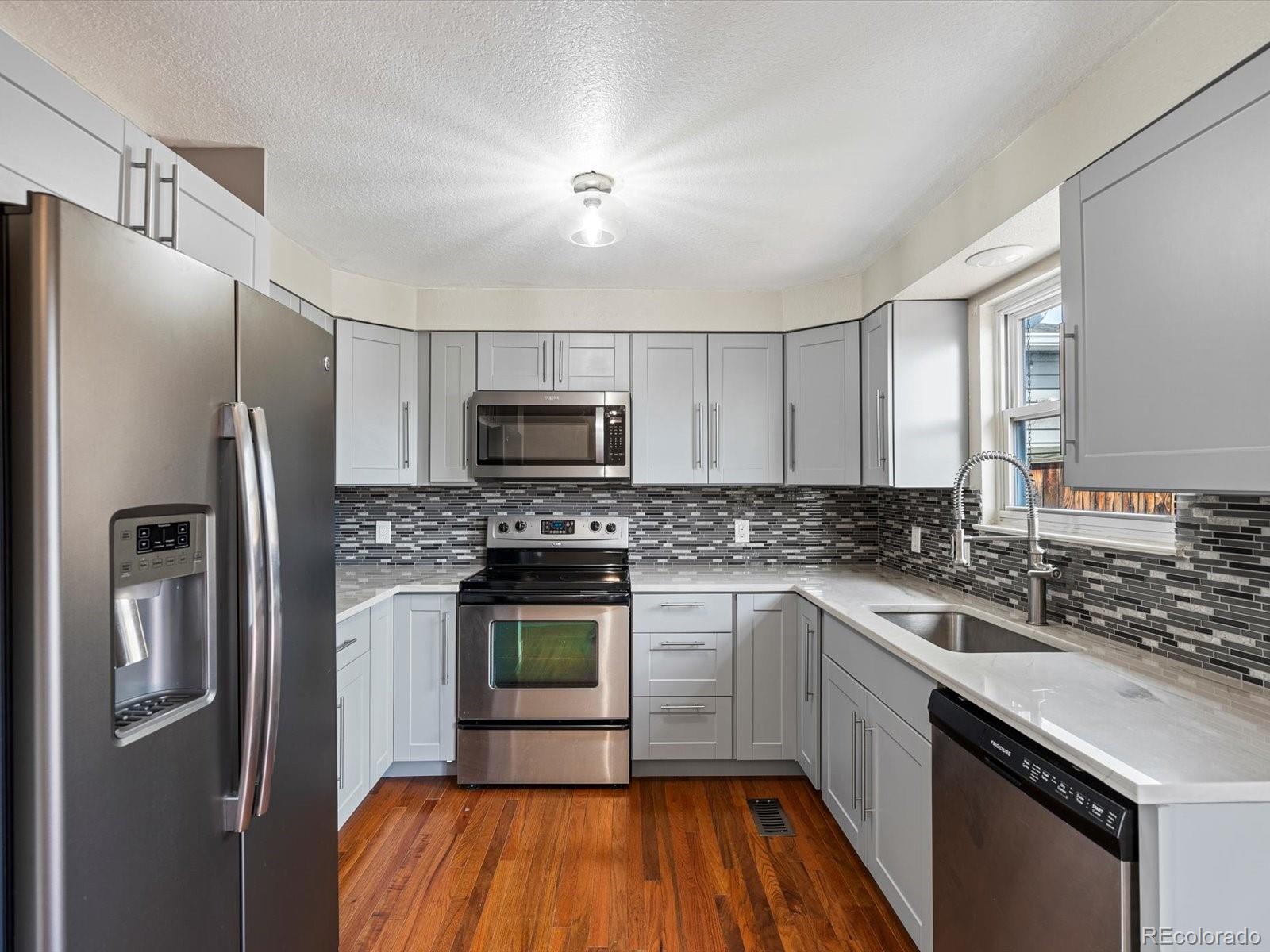 MLS Image #11 for 2433 e 90th avenue,thornton, Colorado