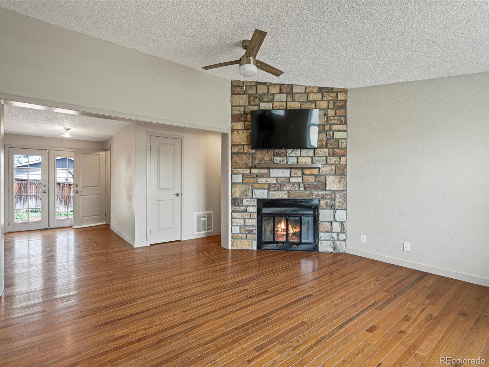 MLS Image #4 for 2433 e 90th avenue,thornton, Colorado