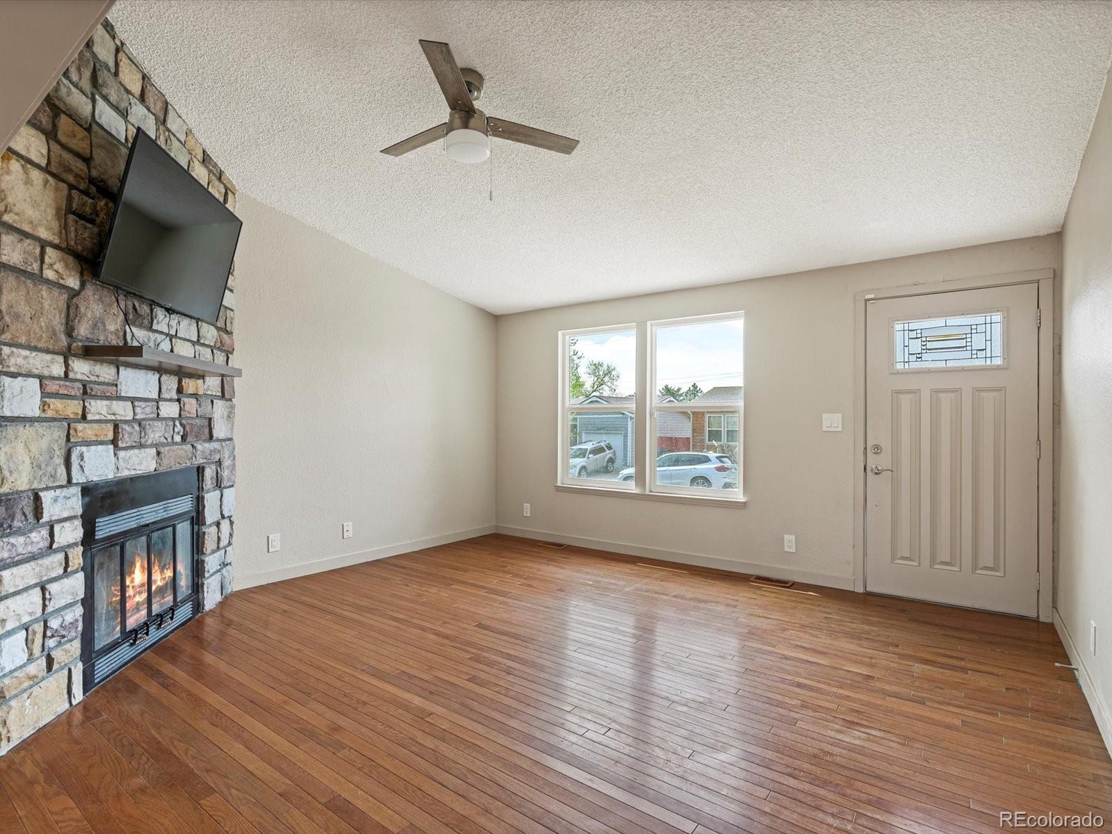 MLS Image #5 for 2433 e 90th avenue,thornton, Colorado