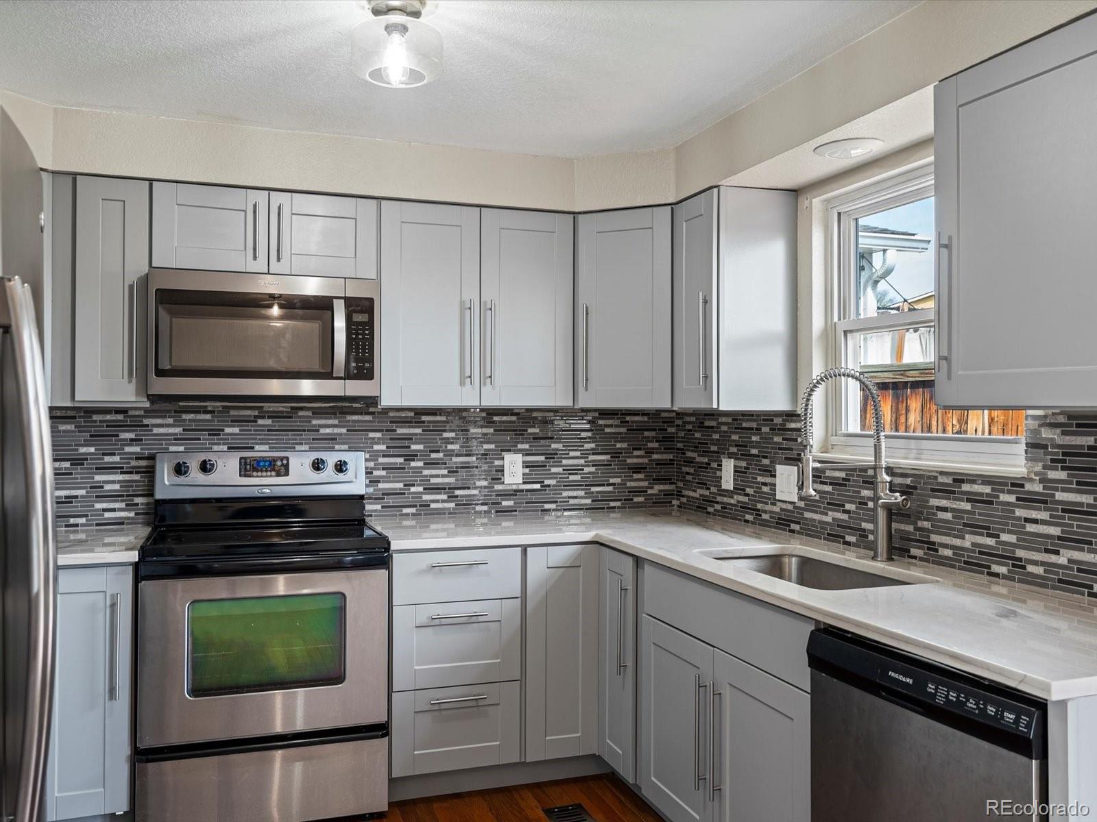 MLS Image #8 for 2433 e 90th avenue,thornton, Colorado