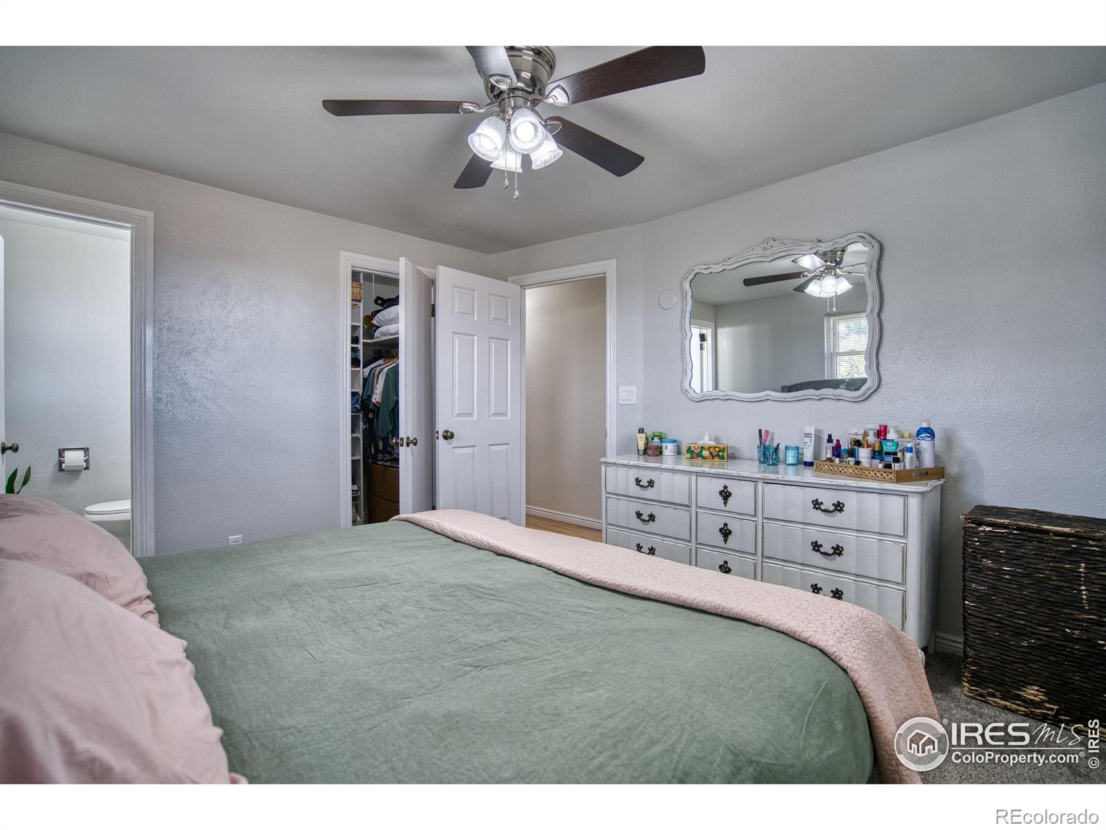 MLS Image #14 for 8200  delaware street,denver, Colorado
