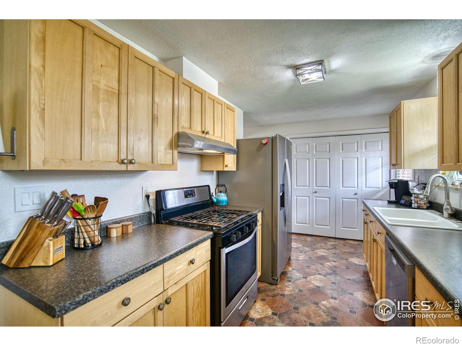 MLS Image #6 for 8200  delaware street,denver, Colorado