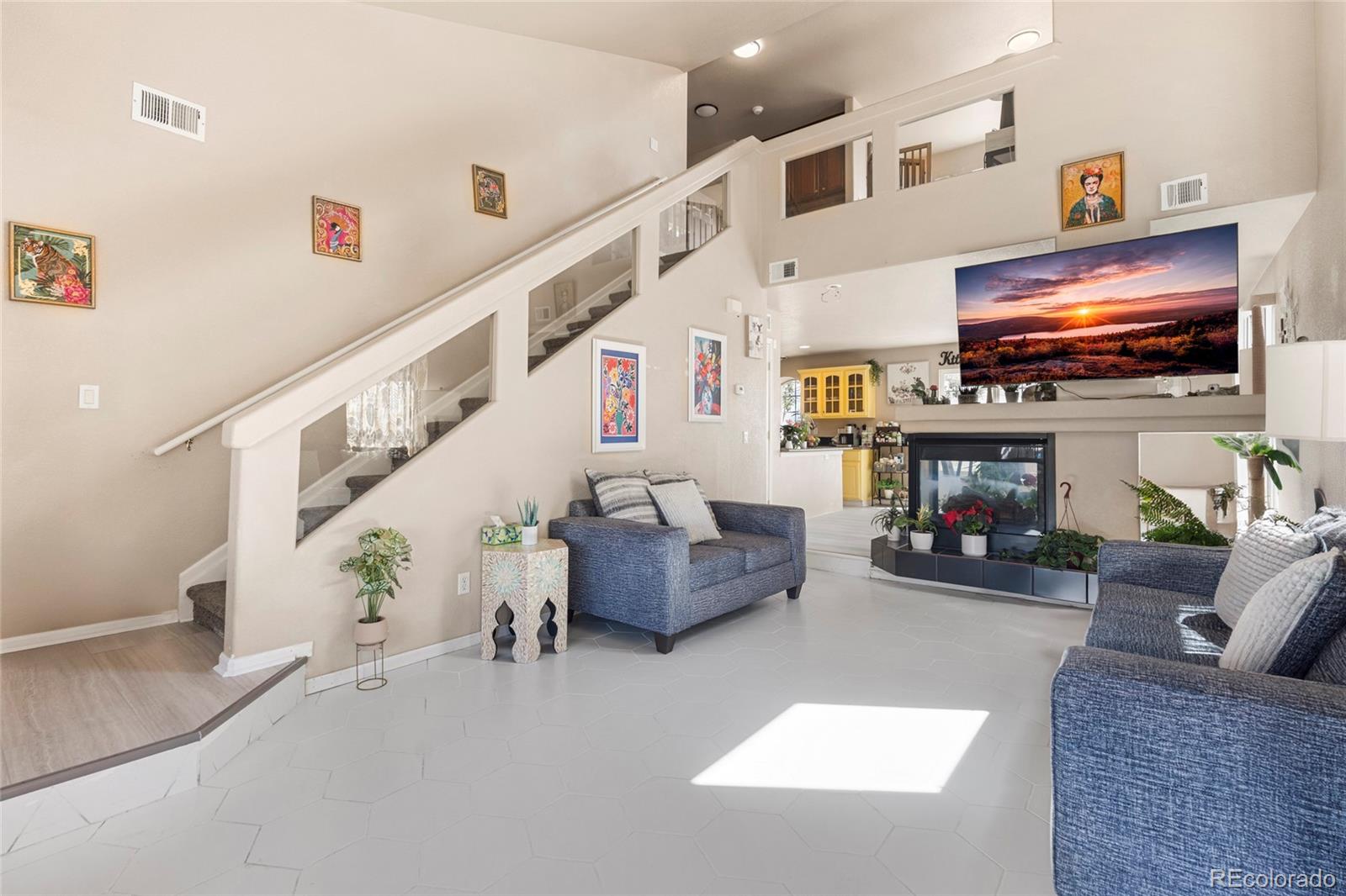 MLS Image #4 for 20414 e 55th place,denver, Colorado