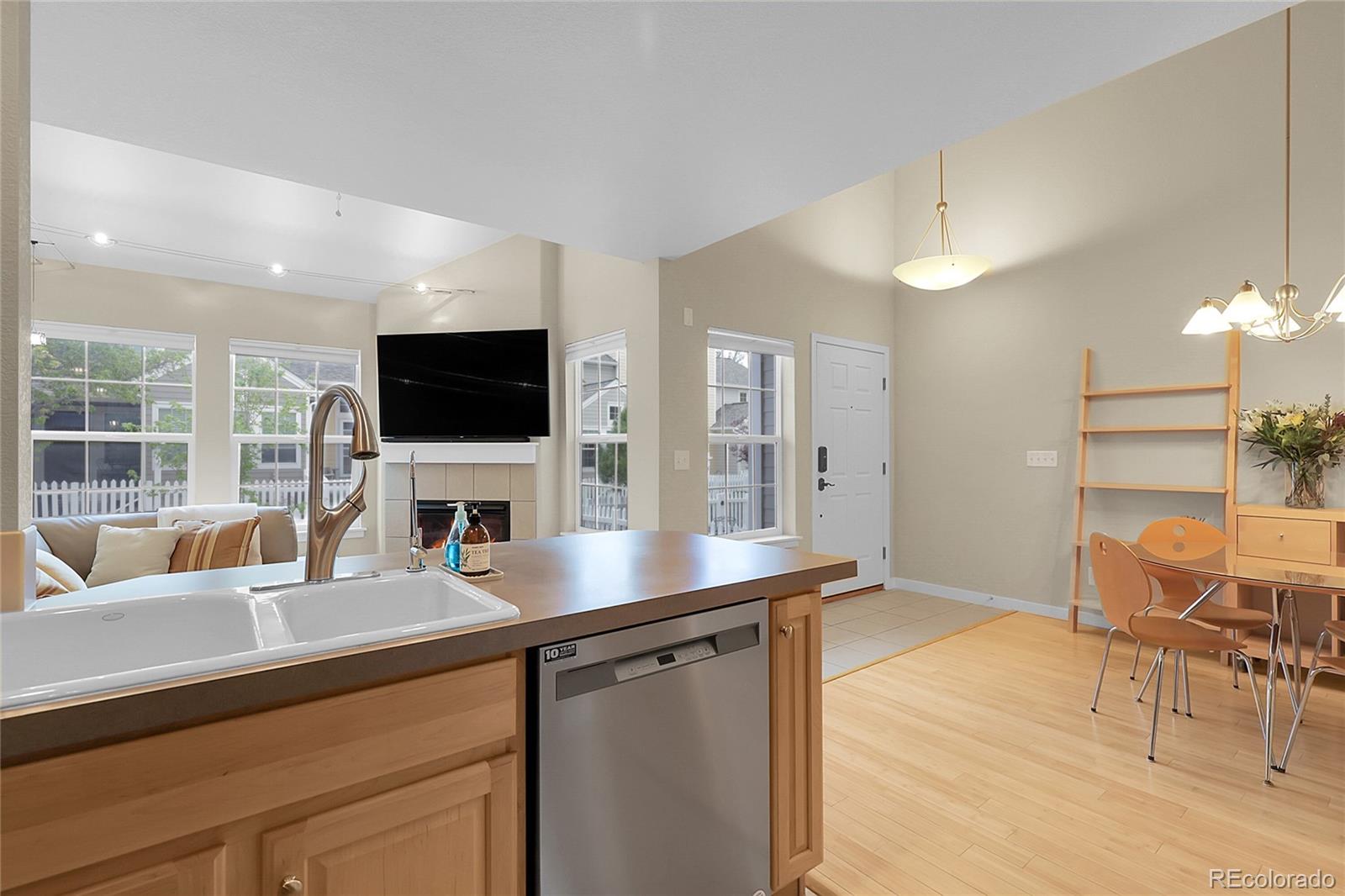 MLS Image #8 for 843  snowberry street,longmont, Colorado
