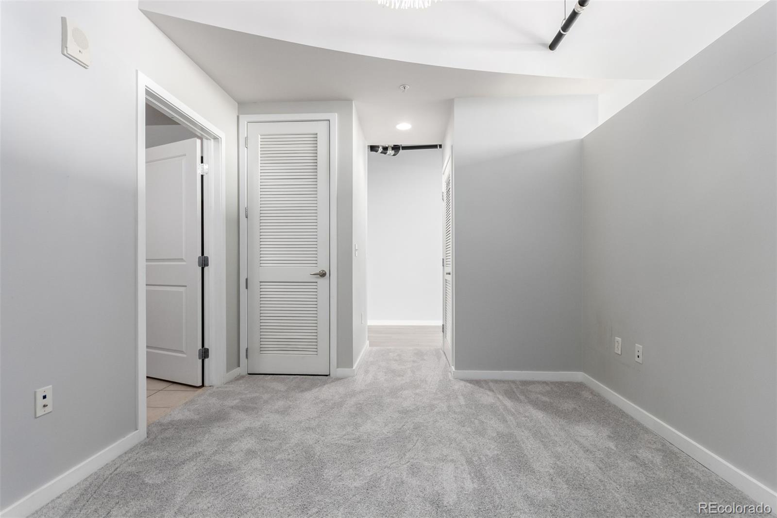 MLS Image #12 for 1700  bassett street,denver, Colorado