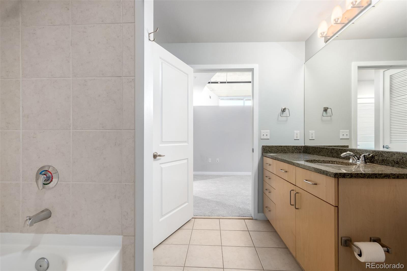 MLS Image #15 for 1700  bassett street,denver, Colorado