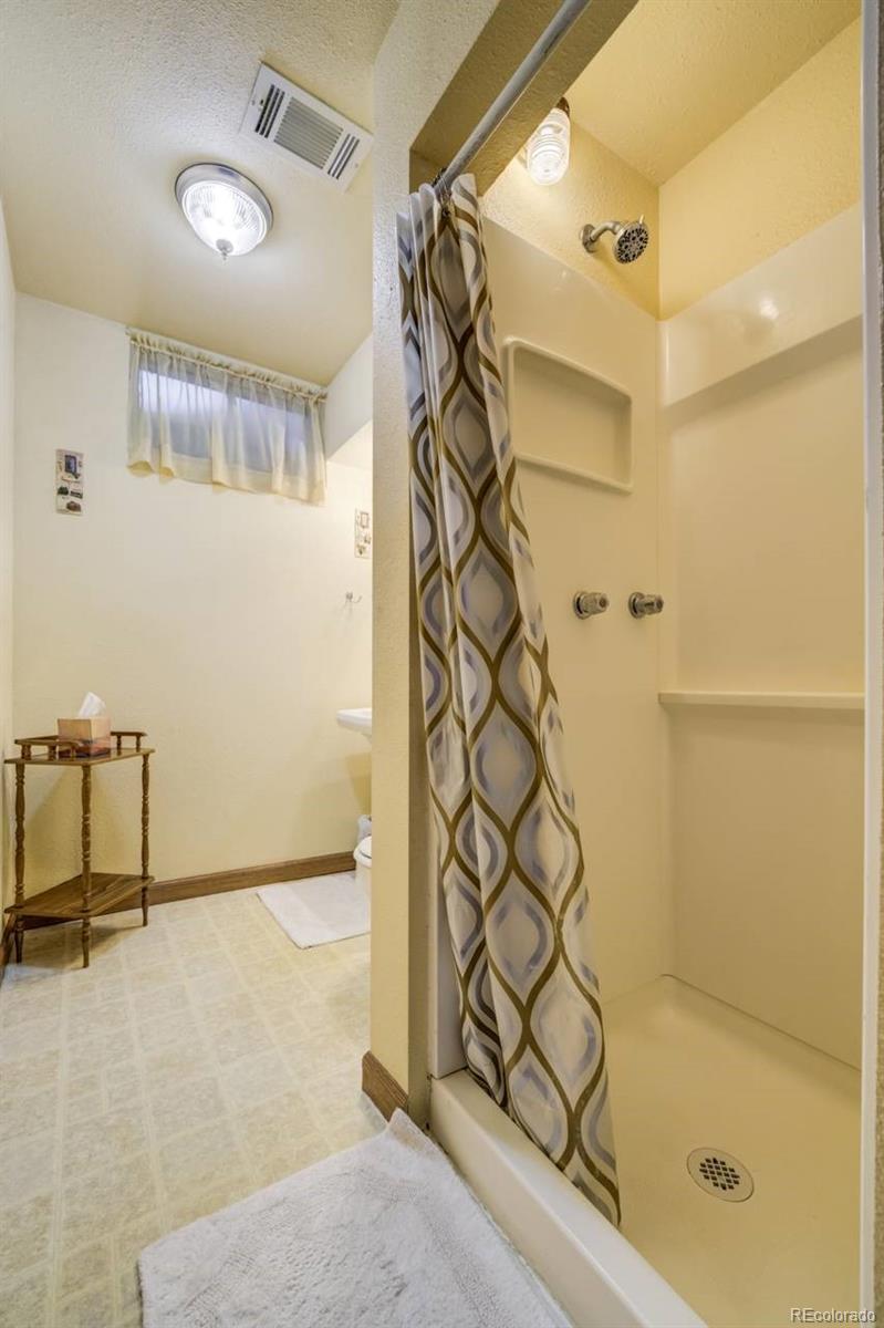 MLS Image #18 for 7651  shoshone street,denver, Colorado