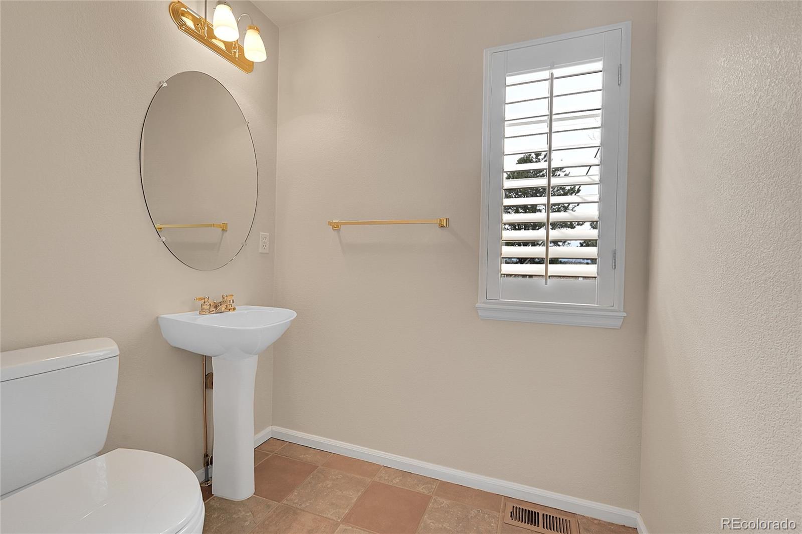 MLS Image #10 for 4042 e hinsdale circle,centennial, Colorado