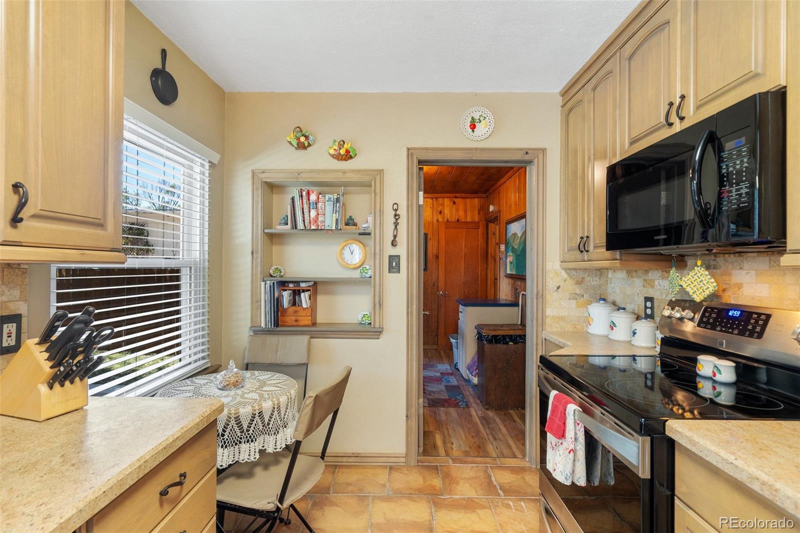 MLS Image #17 for 1317 e uintah street,colorado springs, Colorado