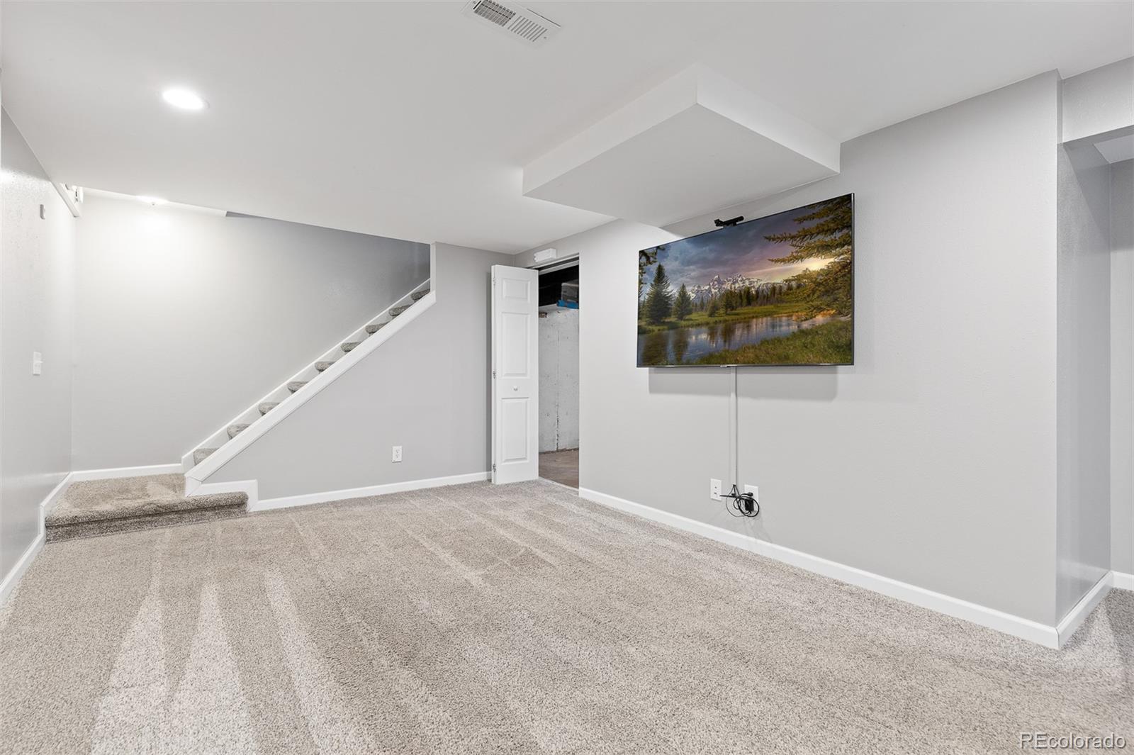 MLS Image #32 for 6930 s yukon way,littleton, Colorado