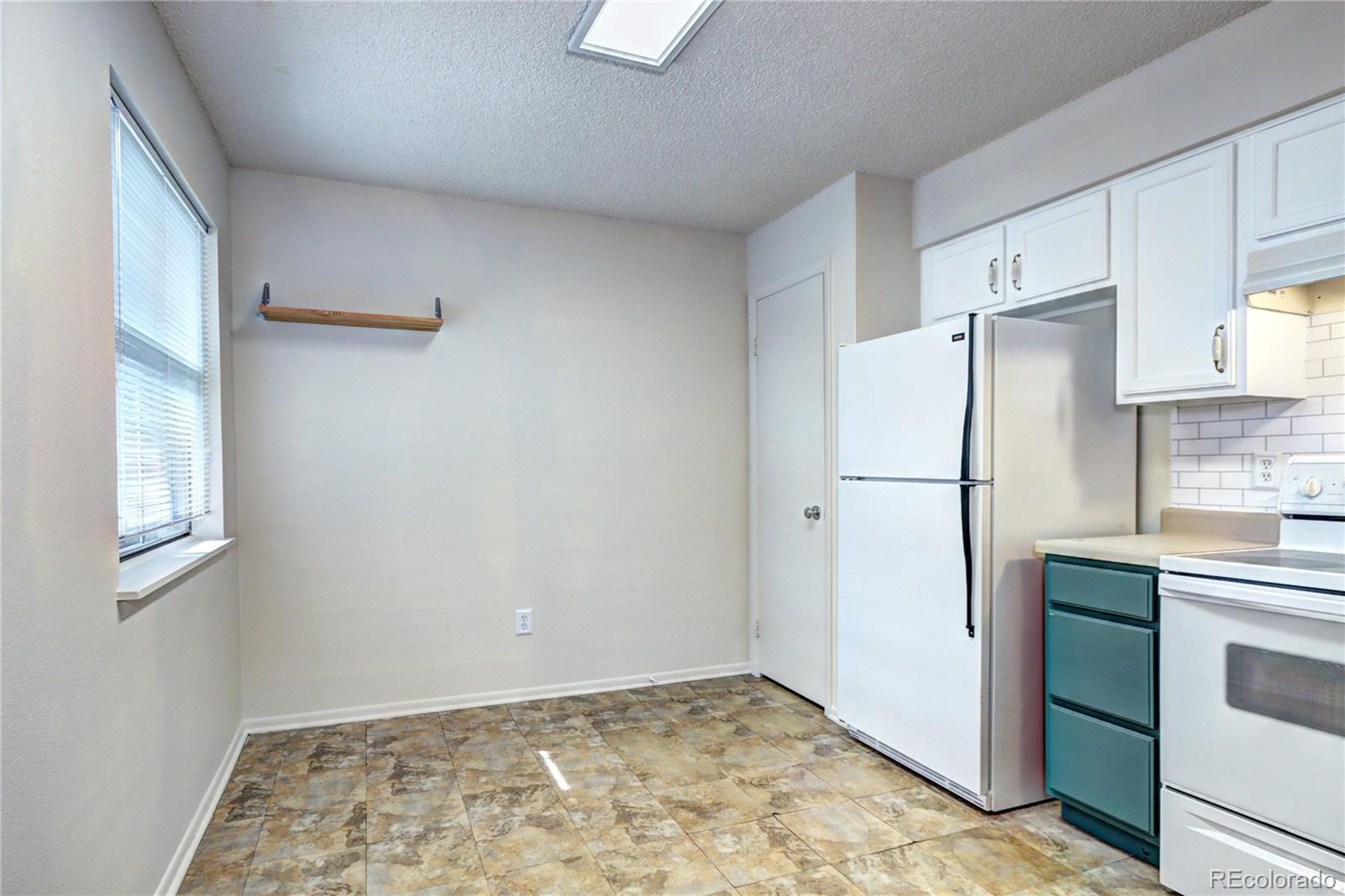 MLS Image #18 for 7260 s gaylord street,littleton, Colorado