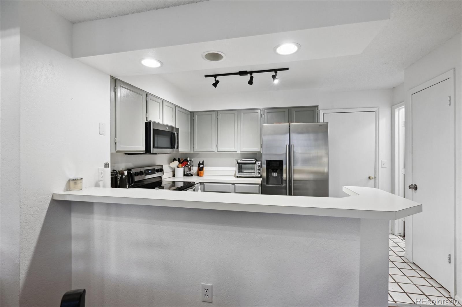 MLS Image #11 for 5875 w asbury place,lakewood, Colorado