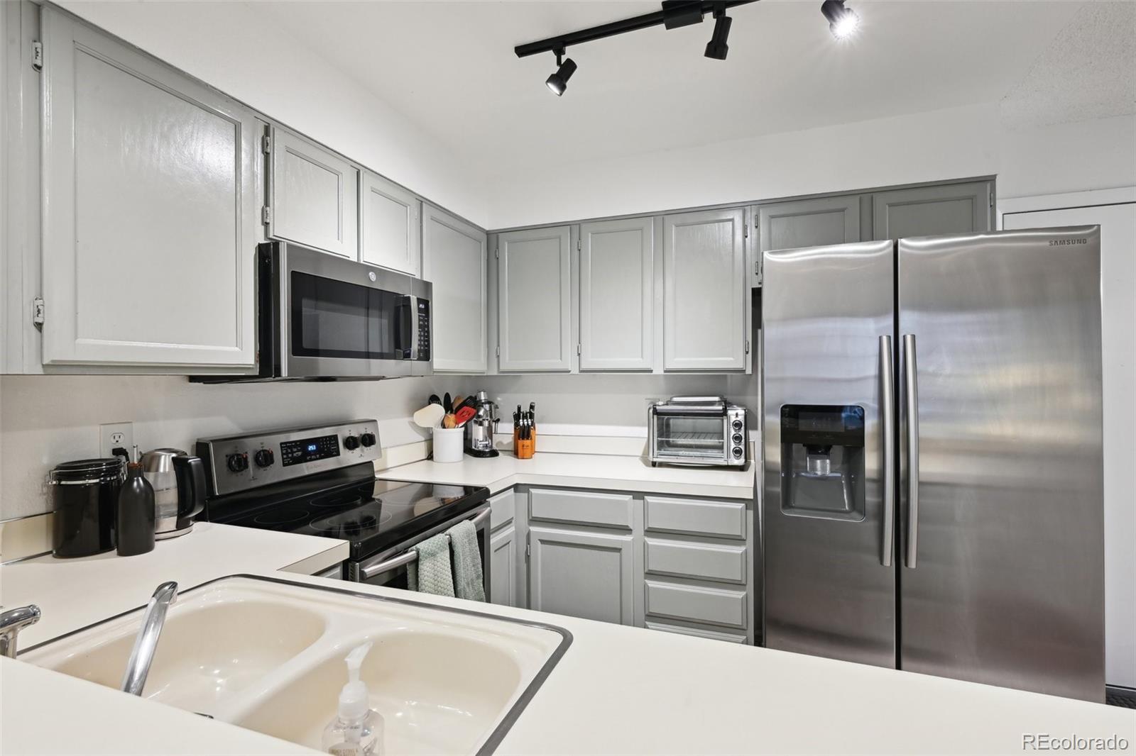 MLS Image #14 for 5875 w asbury place,lakewood, Colorado