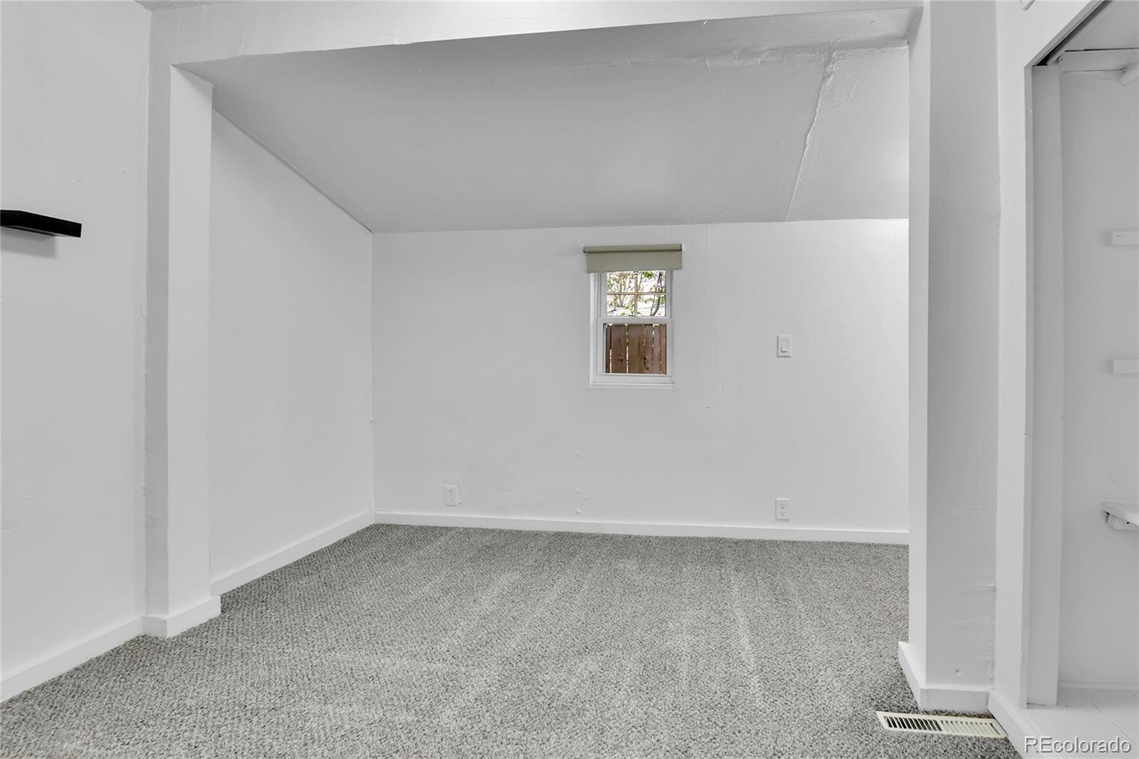 MLS Image #13 for 1000 s perry street,denver, Colorado