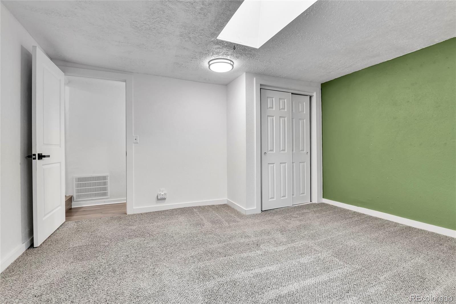 MLS Image #16 for 1000 s perry street,denver, Colorado