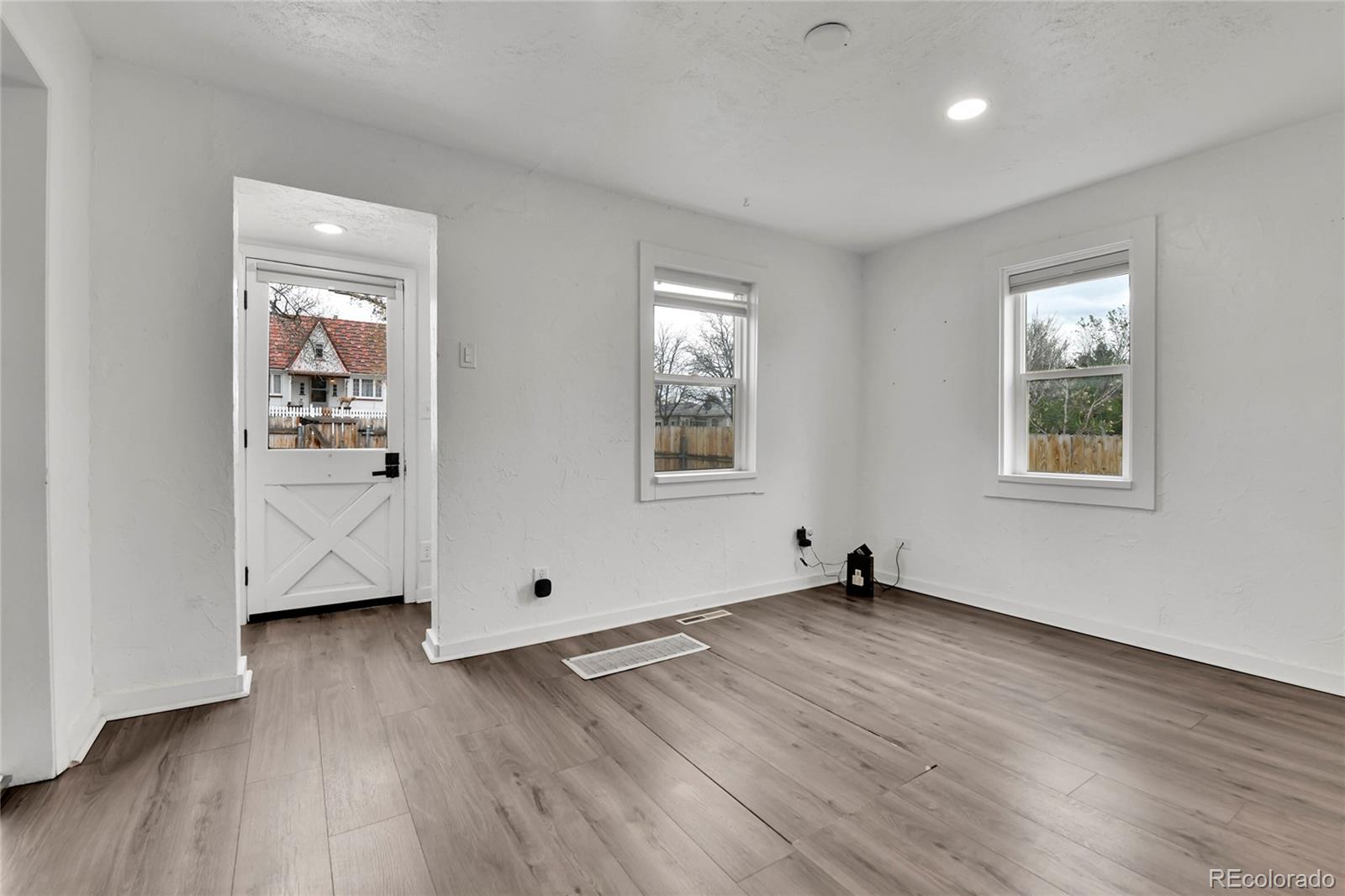 MLS Image #2 for 1000 s perry street,denver, Colorado