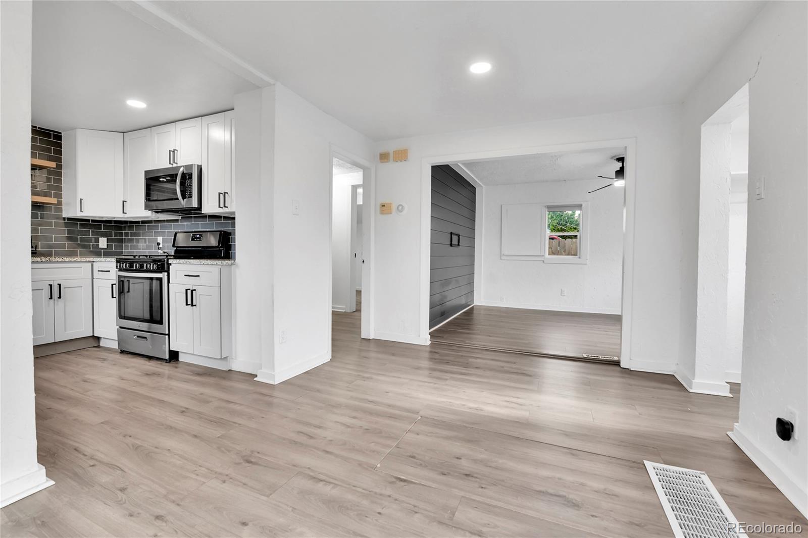 MLS Image #6 for 1000 s perry street,denver, Colorado