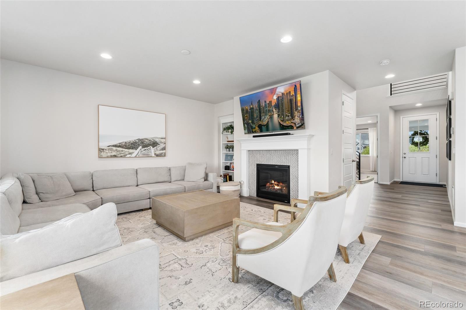 MLS Image #2 for 7137 s vandriver way,aurora, Colorado