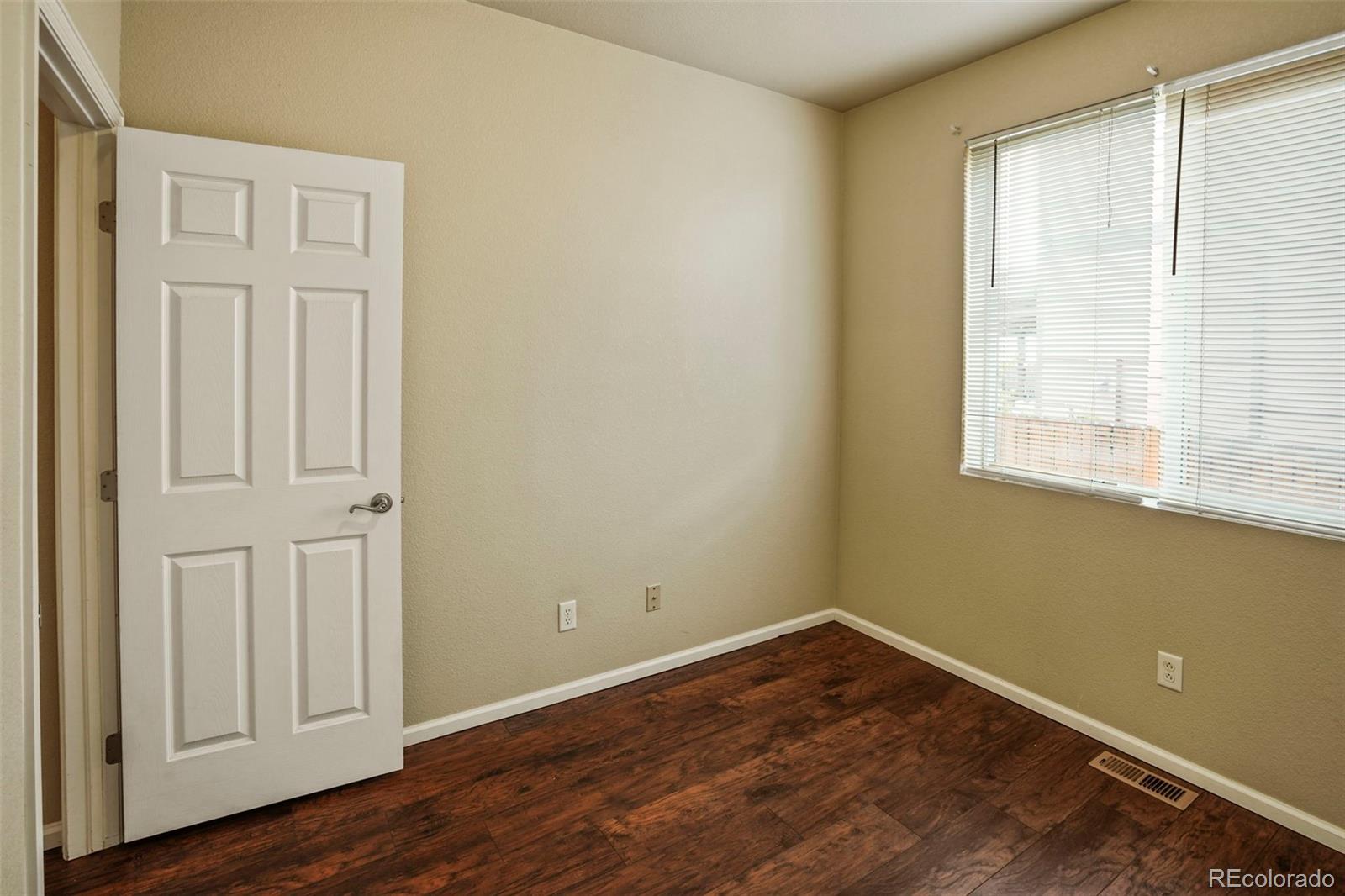 MLS Image #15 for 15594 e 97th avenue,commerce city, Colorado
