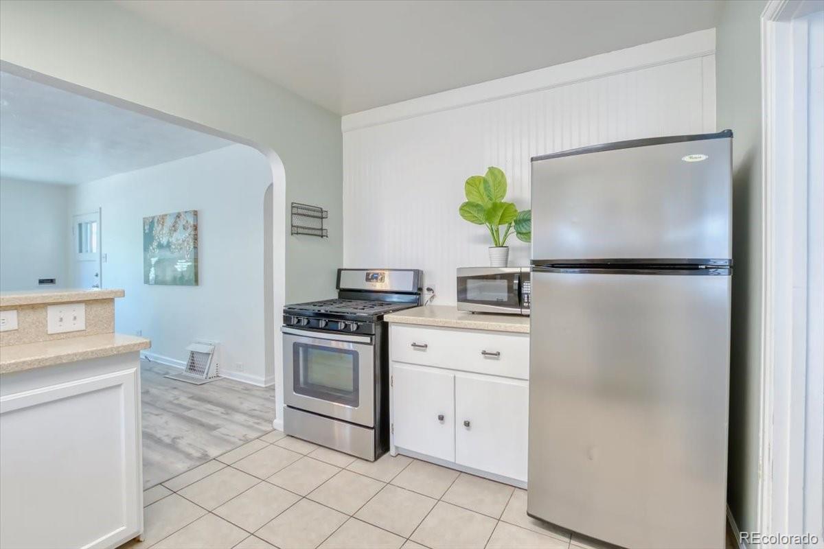 MLS Image #10 for 2684 s logan street,denver, Colorado