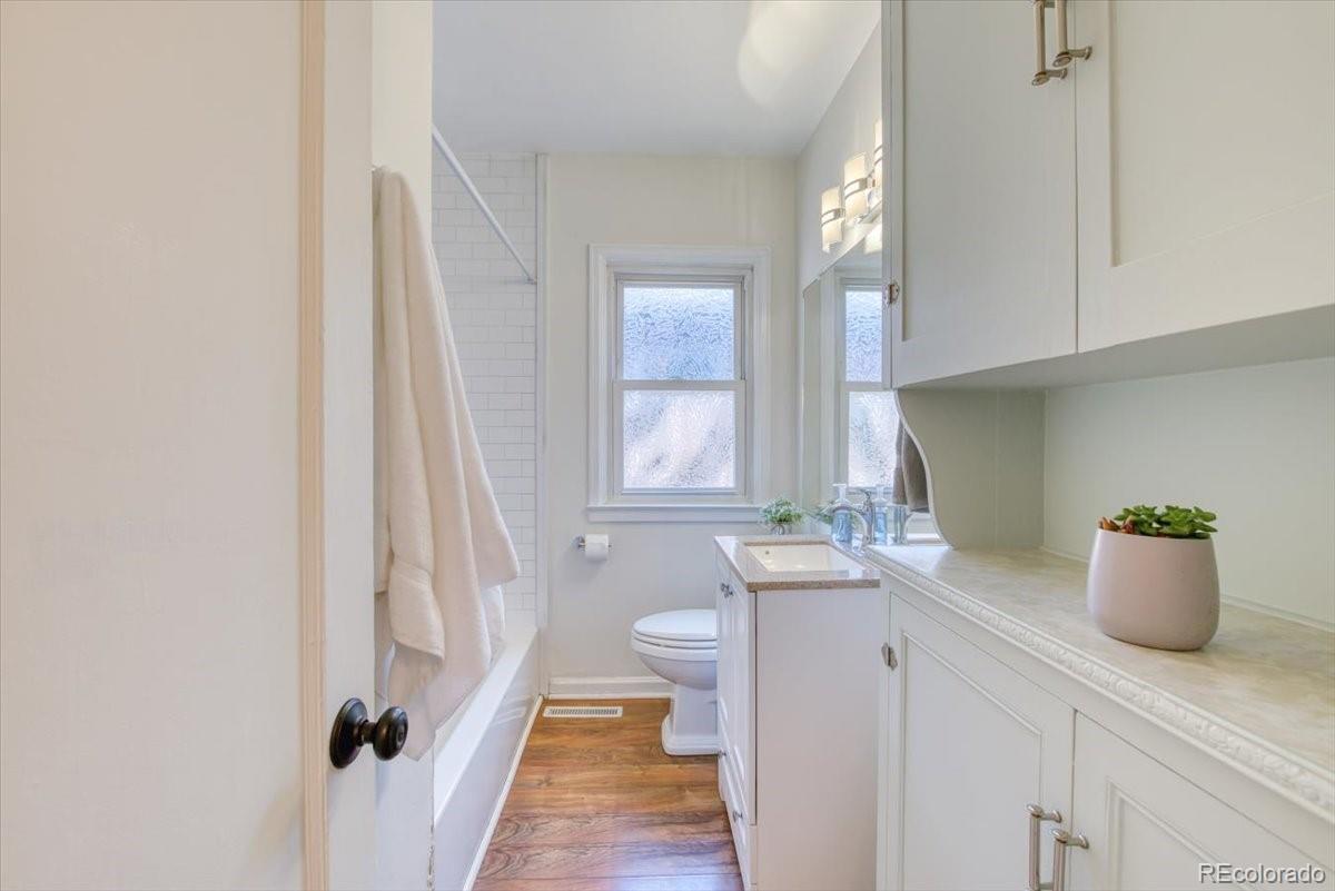 MLS Image #15 for 2684 s logan street,denver, Colorado