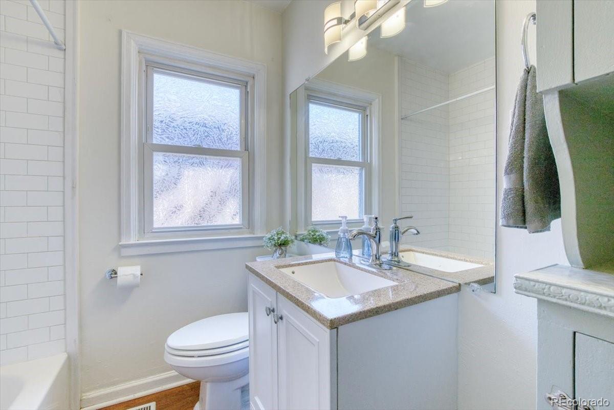 MLS Image #16 for 2684 s logan street,denver, Colorado