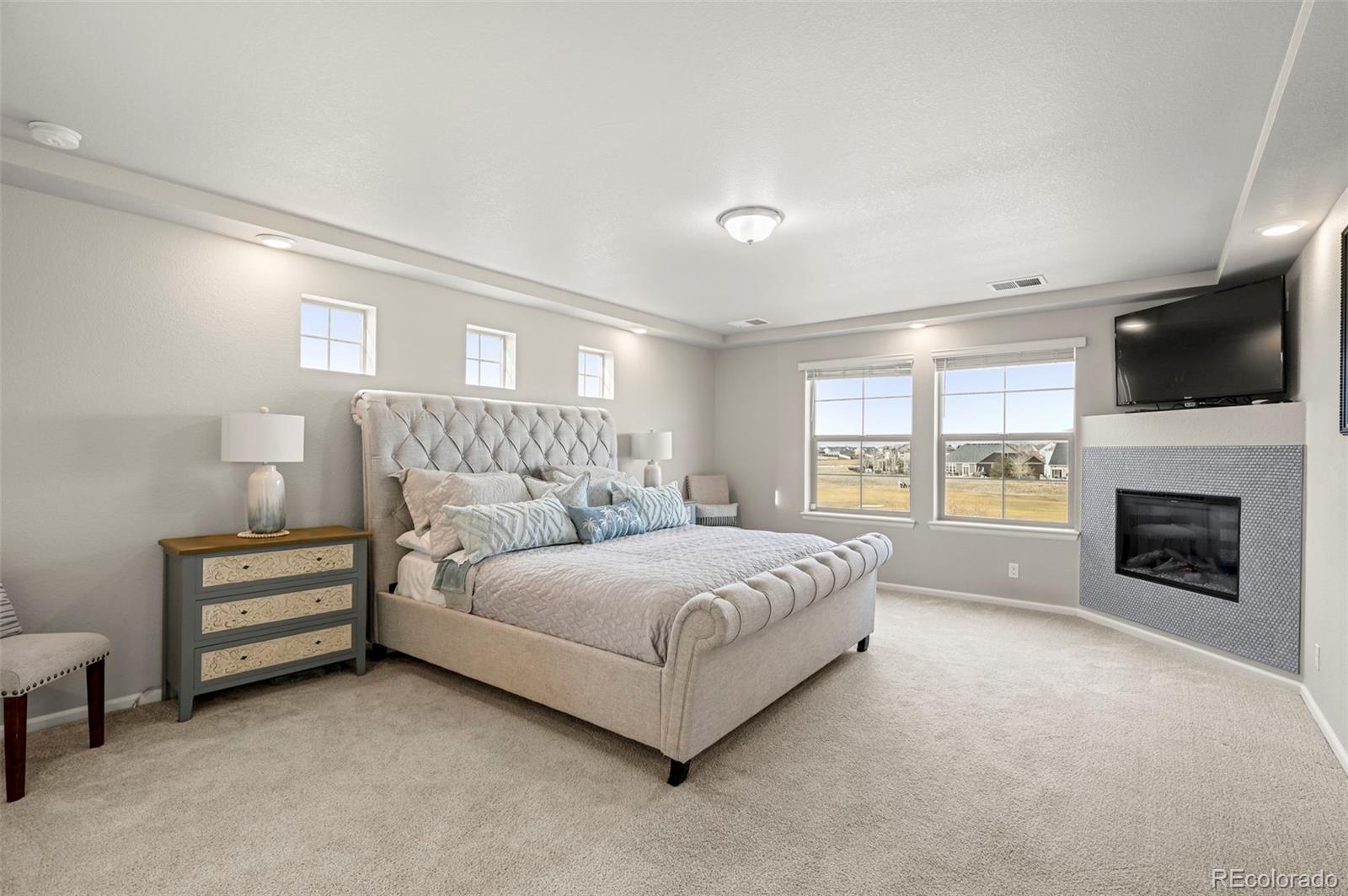 MLS Image #14 for 20503 e 50th place,denver, Colorado